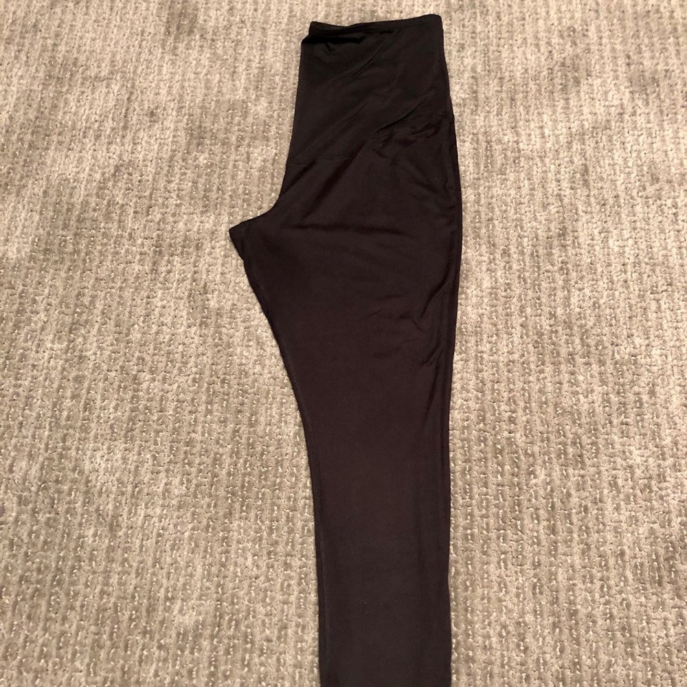 EUC Full-Panel Workout Pants in large.